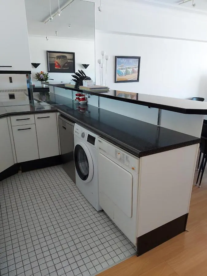Appartement 304 Met 3 Slaapkamers Frontaal Zeezicht ミデルケルケ アパート